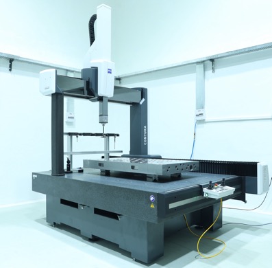 Zeiss Contrura_02